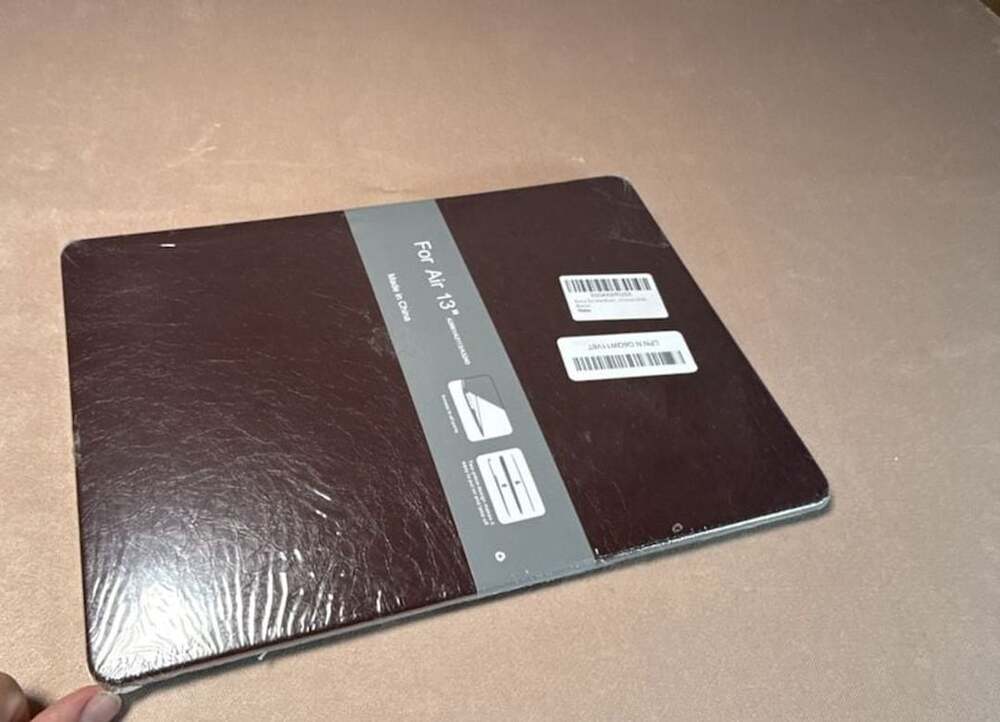 Funut Hard Plastic cover MacBook Air 13-inch Dark Brown (BoxA2)